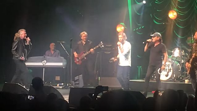 Brian Johnson volta aos palcos e canta com Robert Plant e Paul Rodgers