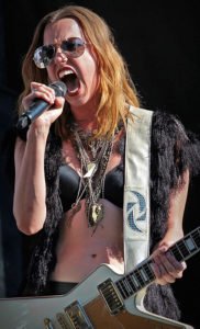 Halestorm cover do AC/DC - Mistress for Christmas Super Metal Brothers